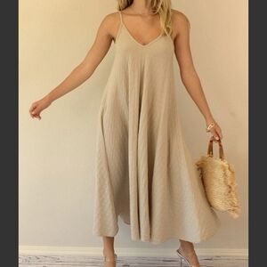 Elegant Beige Maxi Dress